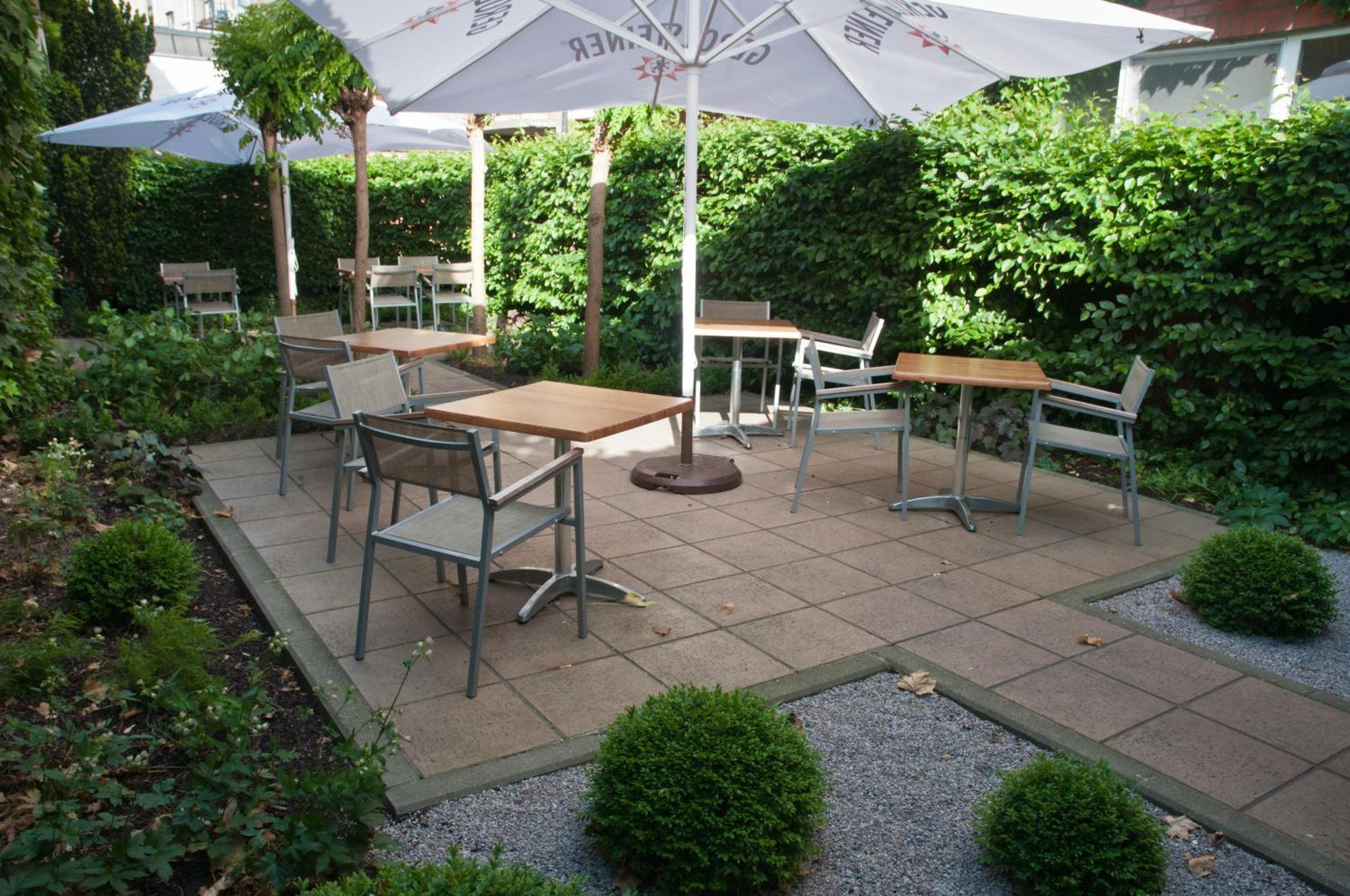 Castelnou Aparthotel Ghent Restoran gambar